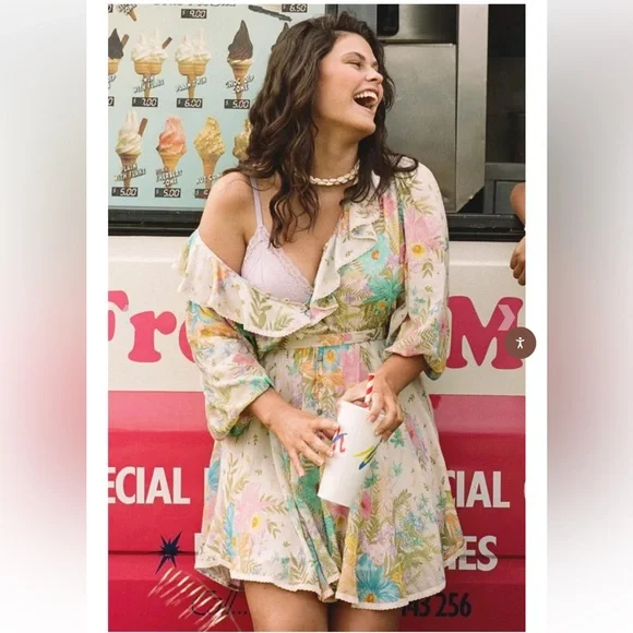 🌸SOLD🌸 Spell Lei Lei Frill Playdress Cream Floral - Picture 3 of 8